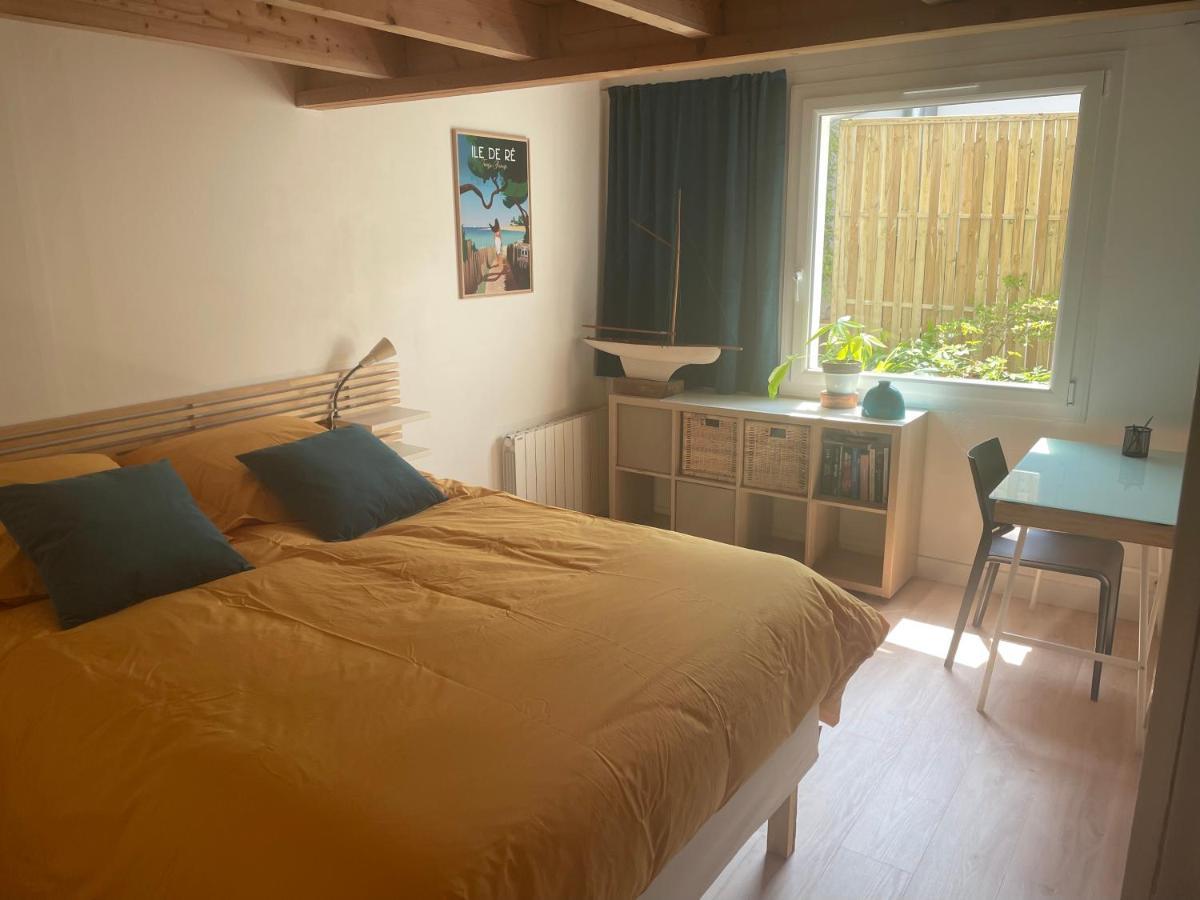 Maison Independante Avec Jardin, Tres Calme, Centre Ville La Rochelle ラ・ロシェル エクステリア 写真