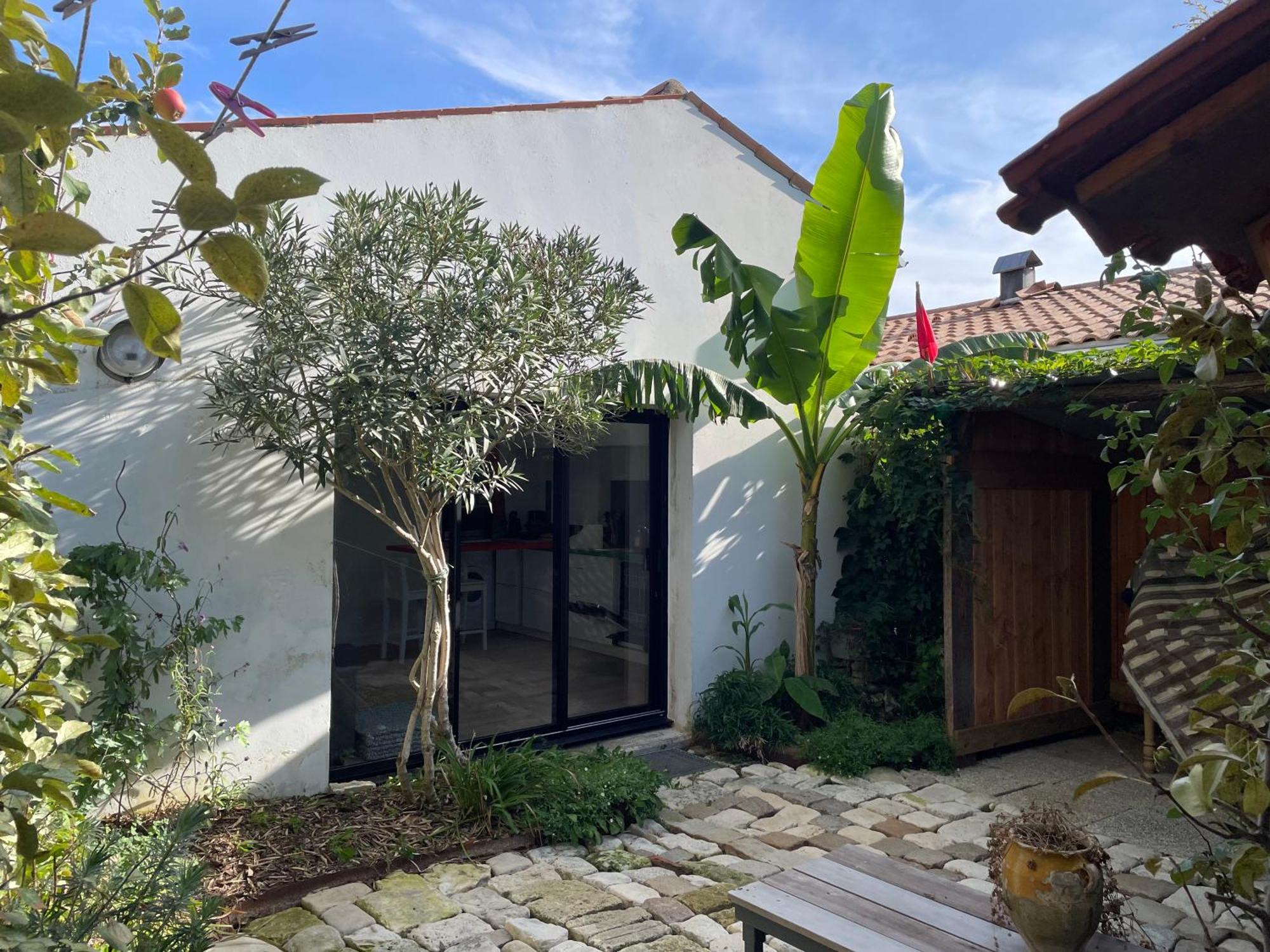 Maison Independante Avec Jardin, Tres Calme, Centre Ville La Rochelle ラ・ロシェル エクステリア 写真